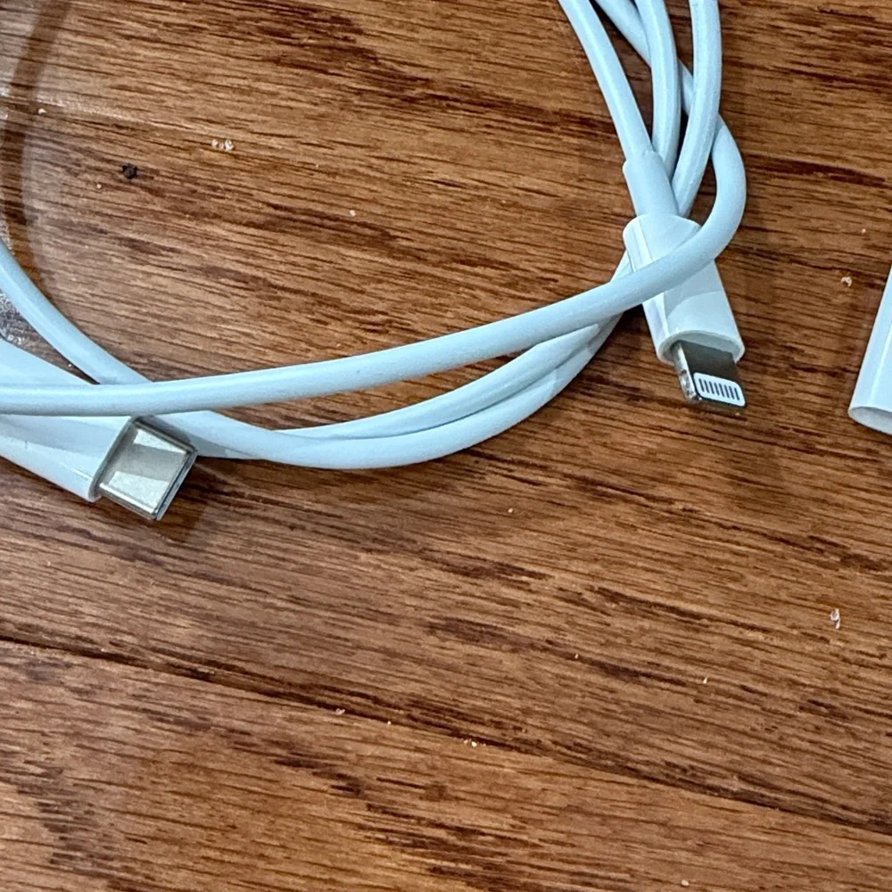 Apple Lightening White Charging Cable 40”